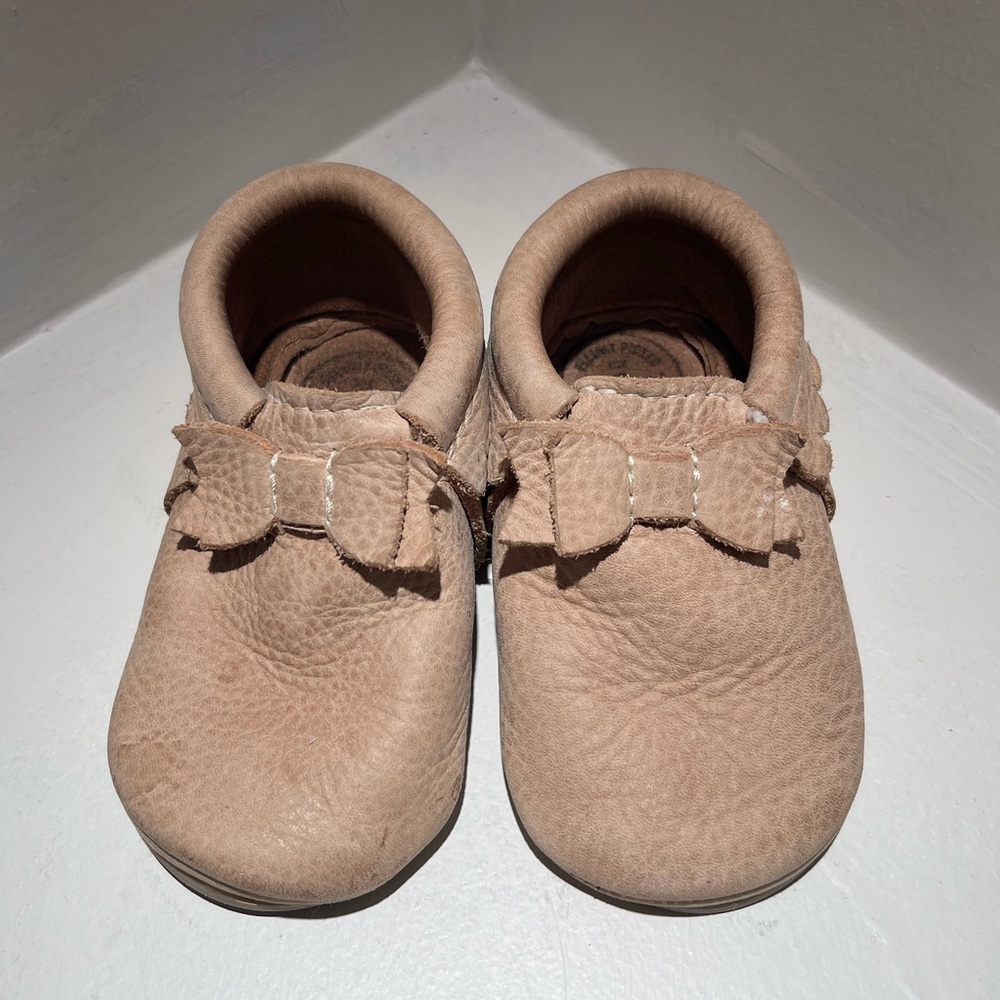 Weathered Brown Bow Mocc